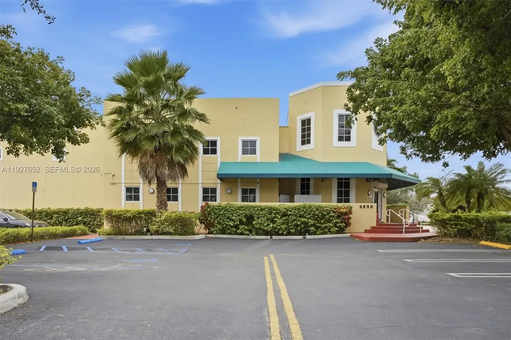 3850 NW 114th Avenue Doral FL 33178