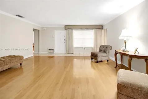 1101 SW 102nd Court Miami FL 33174