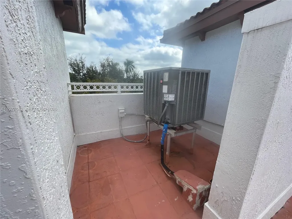1658 Hayes Street Hollywood FL 33020