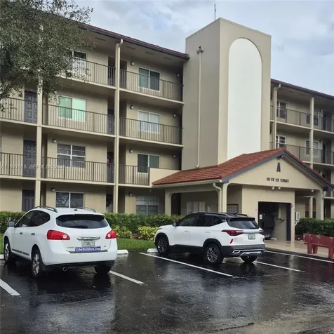 901 SW 128th Terrace Pembroke Pines FL 33027