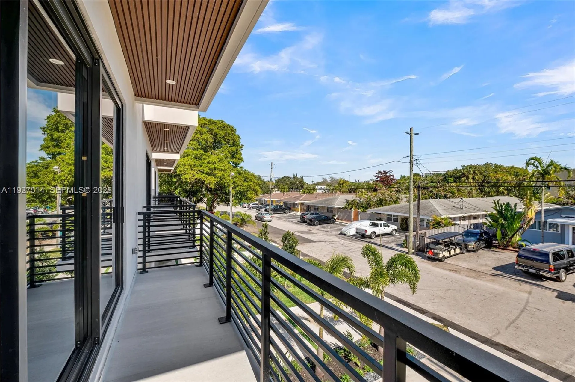 915 NE 17th Terrace Fort Lauderdale FL 33304