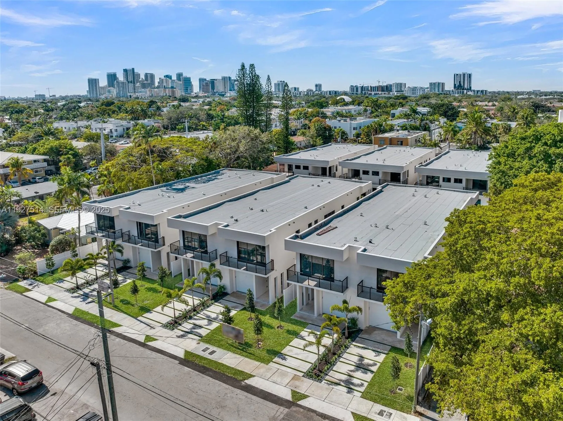 915 NE 17th Terrace Fort Lauderdale FL 33304