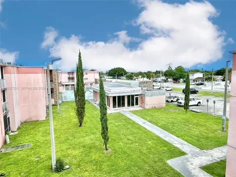 19751 SW 114th Avenue Miami FL 33157