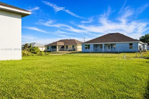 2555 W 25th Street Lehigh Acres FL 33971