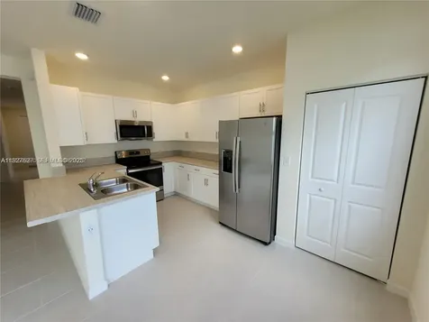 11125 W 33rd Court Hialeah FL 33018