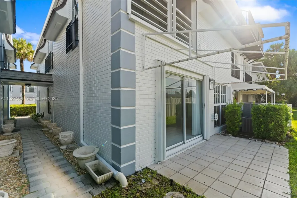 1194 Hillsboro Mile Hillsboro Beach FL 33062