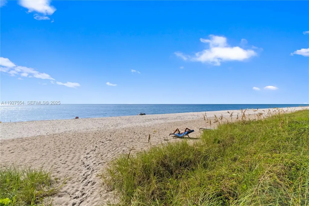 1194 Hillsboro Mile Hillsboro Beach FL 33062