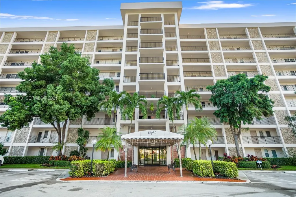 3050 N Palm Aire Drive Pompano Beach FL 33069
