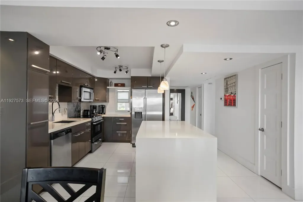 3050 N Palm Aire Drive Pompano Beach FL 33069