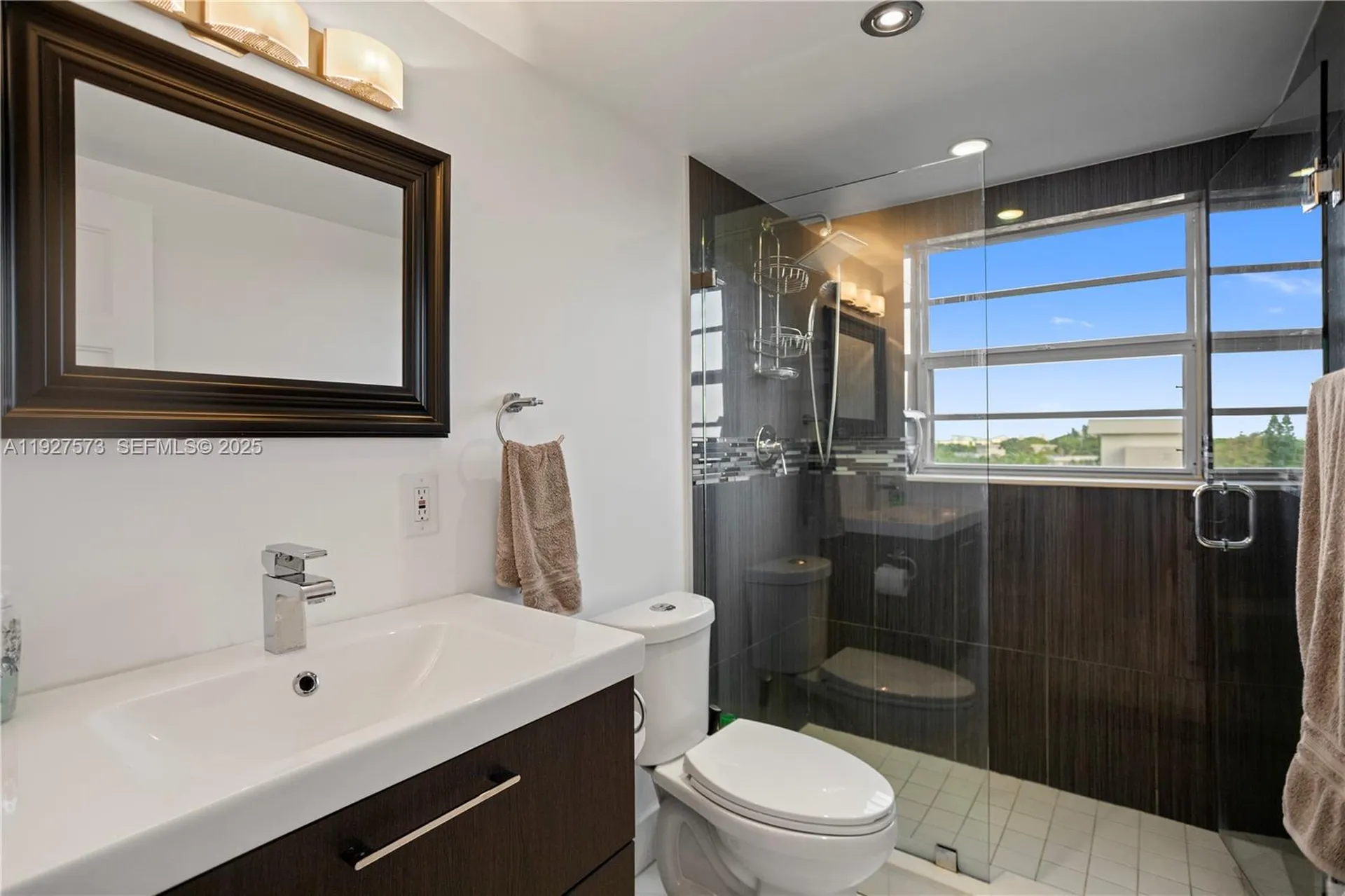 3050 N Palm Aire Drive Pompano Beach FL 33069