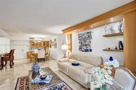 3600 Mystic Pointe Drive Aventura FL 33180