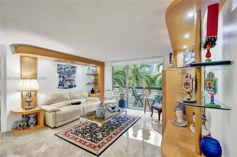 3600 Mystic Pointe Drive Aventura FL 33180