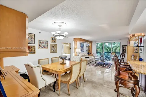 3600 Mystic Pointe Drive Aventura FL 33180