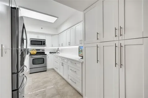 3600 Mystic Pointe Drive Aventura FL 33180