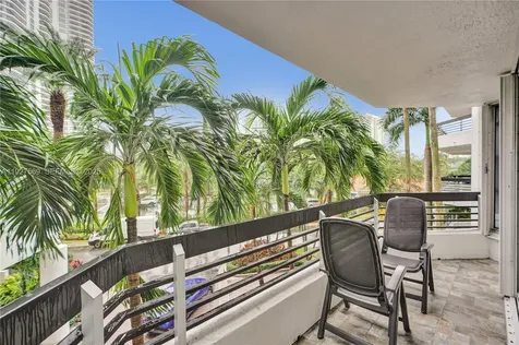 3600 Mystic Pointe Drive Aventura FL 33180