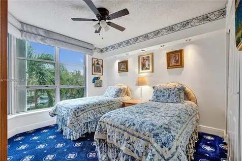 3600 Mystic Pointe Drive Aventura FL 33180