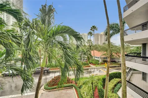3600 Mystic Pointe Drive Aventura FL 33180