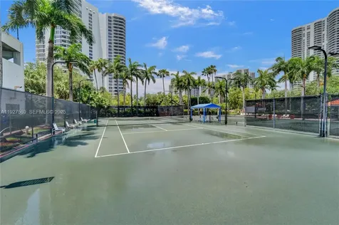 3600 Mystic Pointe Drive Aventura FL 33180