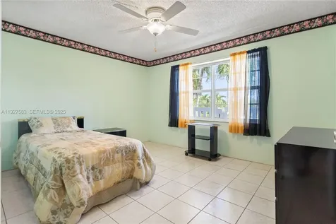 190 SE 5th Avenue Dania Beach FL 33004