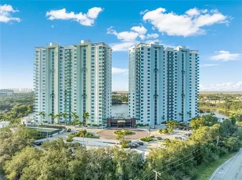 2641 N Flamingo Road Sunrise FL 33323