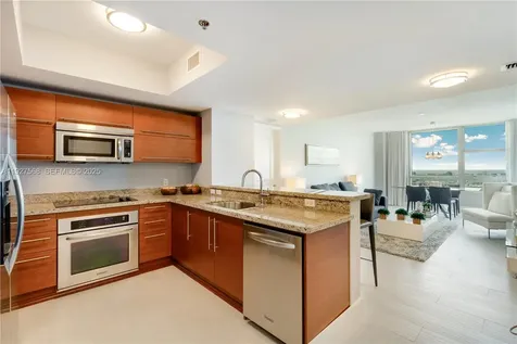 2641 N Flamingo Road Sunrise FL 33323
