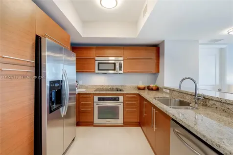 2641 N Flamingo Road Sunrise FL 33323