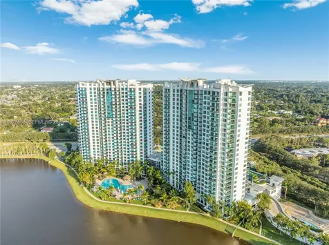 2641 N Flamingo Road Sunrise FL 33323