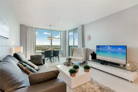 2641 N Flamingo Road Sunrise FL 33323