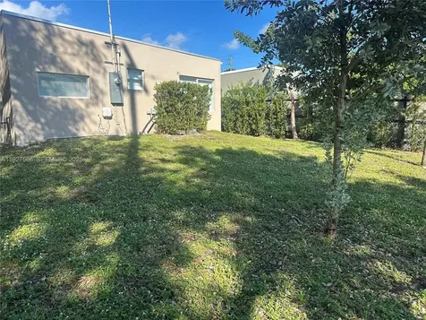 2206 Simms Street Hollywood FL 33020