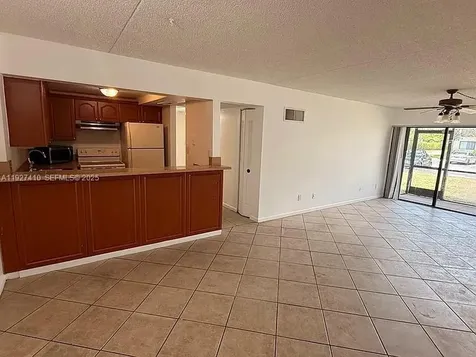5855 Washington Street Hollywood FL 33023