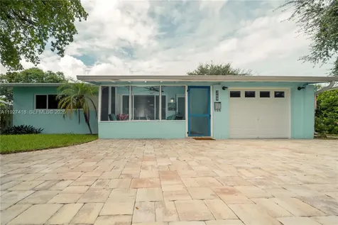 269 SE 8th Avenue Deerfield Beach FL 33441