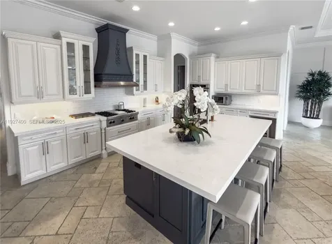 2320 NE 34th Court Lighthouse Point FL 33064