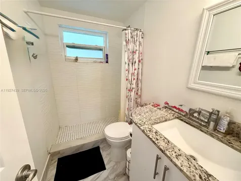 644 Meridian Avenue Miami Beach FL 33139