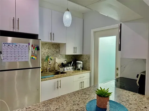 644 Meridian Avenue Miami Beach FL 33139