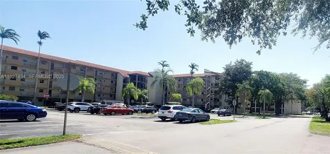 3905 N Nob Hill Road Sunrise FL 33351
