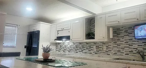 3905 N Nob Hill Road Sunrise FL 33351