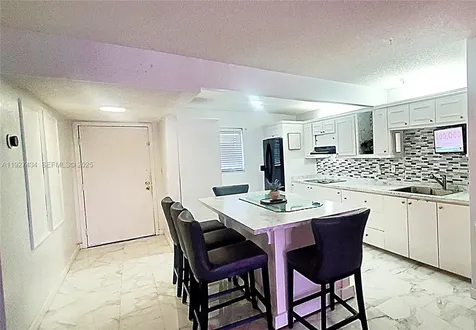 3905 N Nob Hill Road Sunrise FL 33351