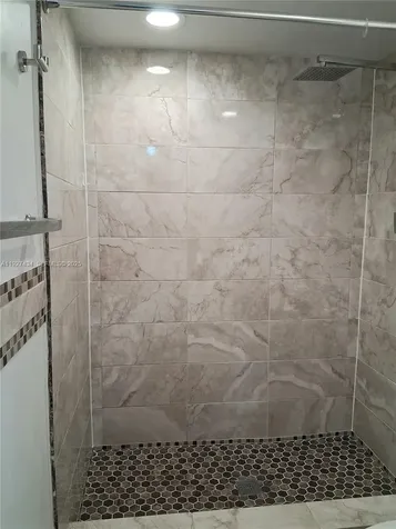 3905 N Nob Hill Road Sunrise FL 33351