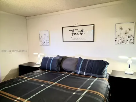 3905 N Nob Hill Road Sunrise FL 33351