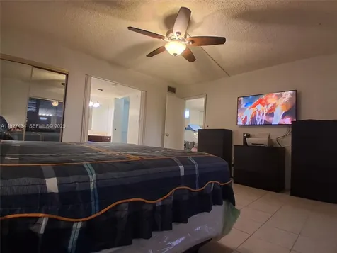 3905 N Nob Hill Road Sunrise FL 33351