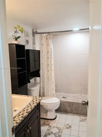 3905 N Nob Hill Road Sunrise FL 33351