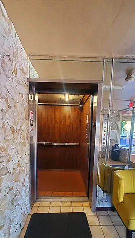 3905 N Nob Hill Road Sunrise FL 33351