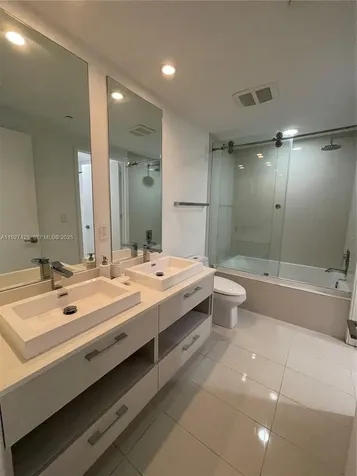 45 SW 9th Street Miami FL 33130