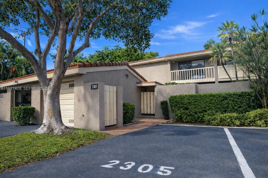 2305 Saint Andrews Road Hollywood FL 33021