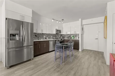 100 Lincoln Road Miami Beach FL 33139