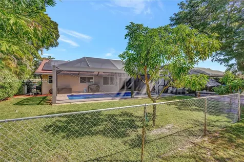 8674 SW 50th Street Cooper City FL 33328