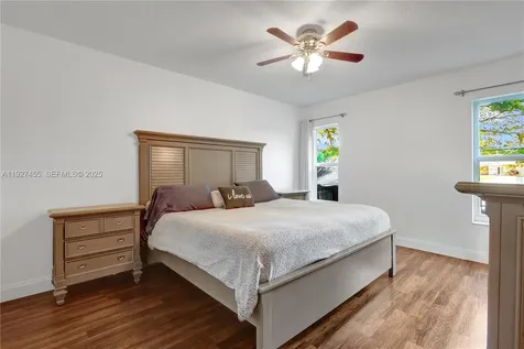8674 SW 50th Street Cooper City FL 33328
