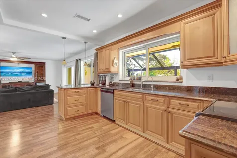 8674 SW 50th Street Cooper City FL 33328