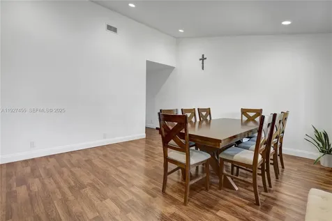 8674 SW 50th Street Cooper City FL 33328