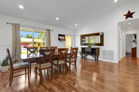 8674 SW 50th Street Cooper City FL 33328